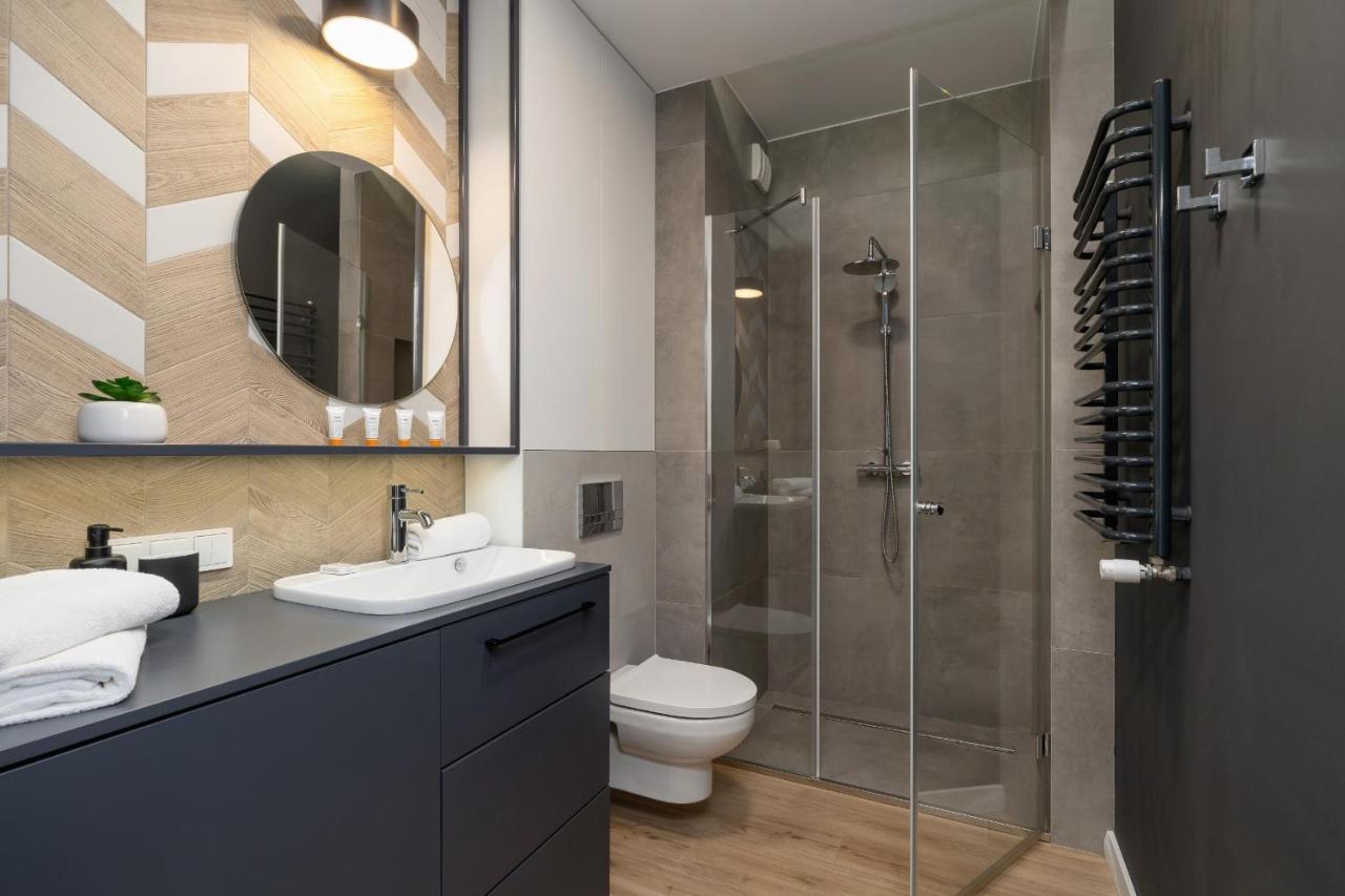 Apartament Go With Balcony Rakowicka Cracow By Renters *