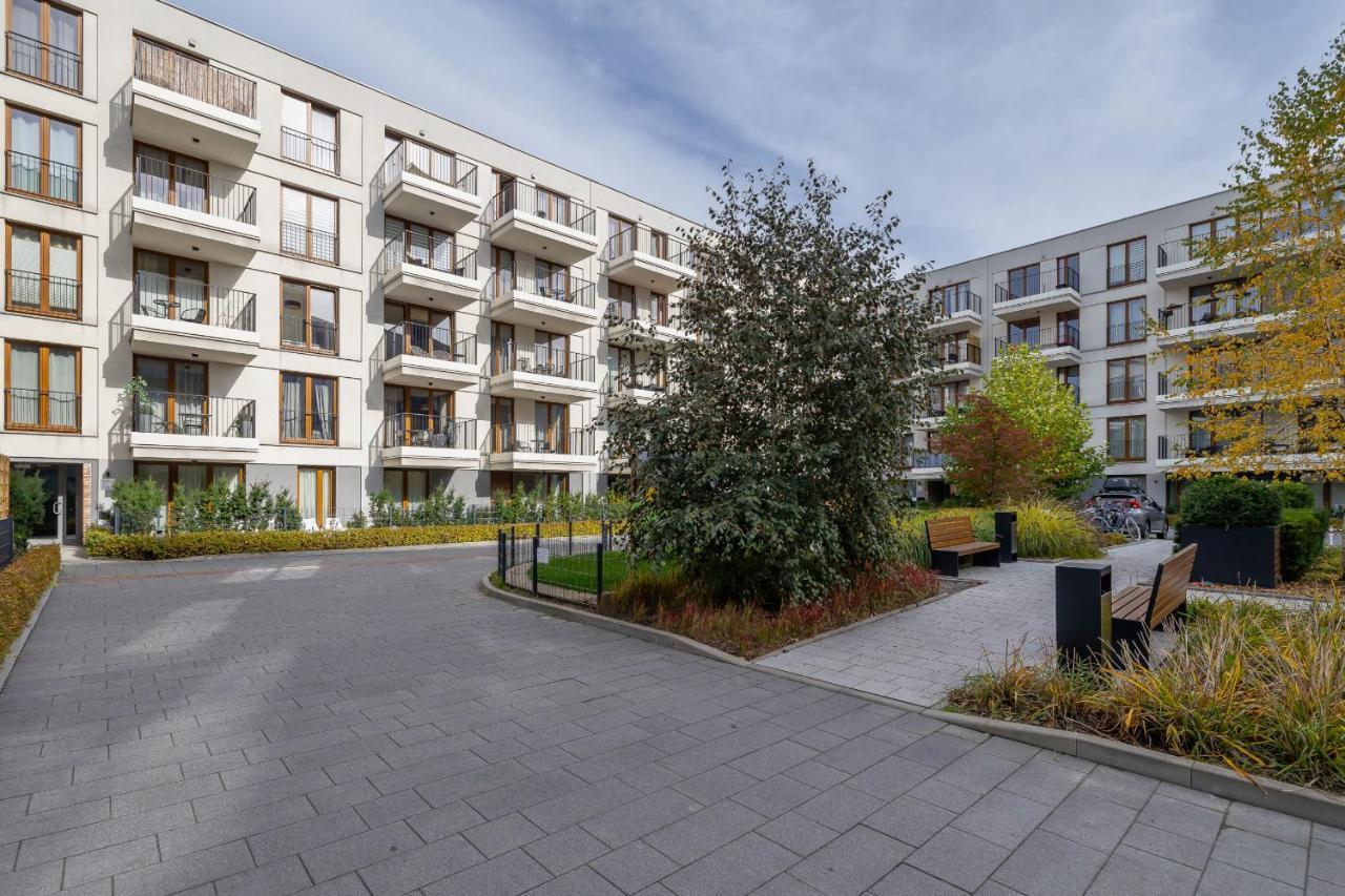 Go With Balcony Rakowicka Cracow By Renters Apartament *