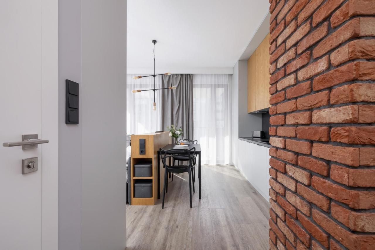 Apartament Go With Balcony Rakowicka Cracow By Renters Kraków