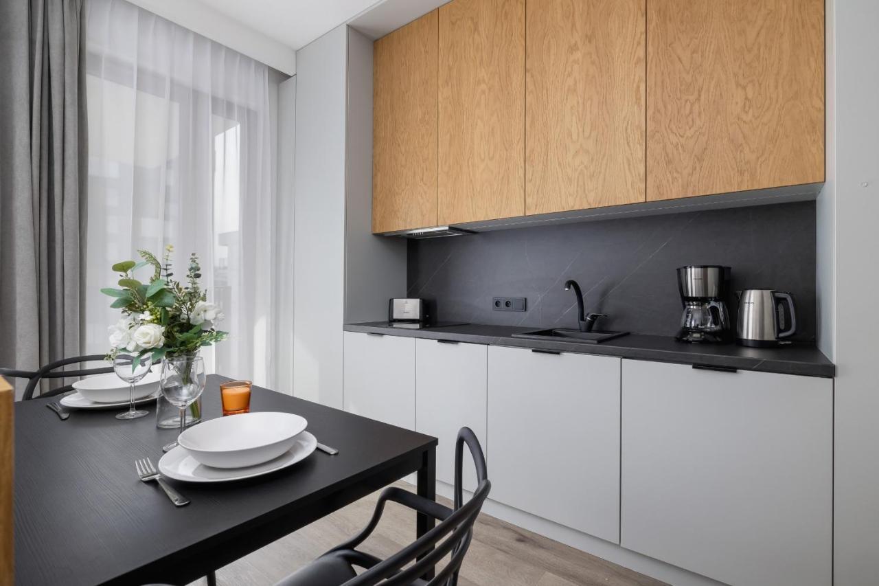 Go With Balcony Rakowicka Cracow By Renters Apartament Kraków